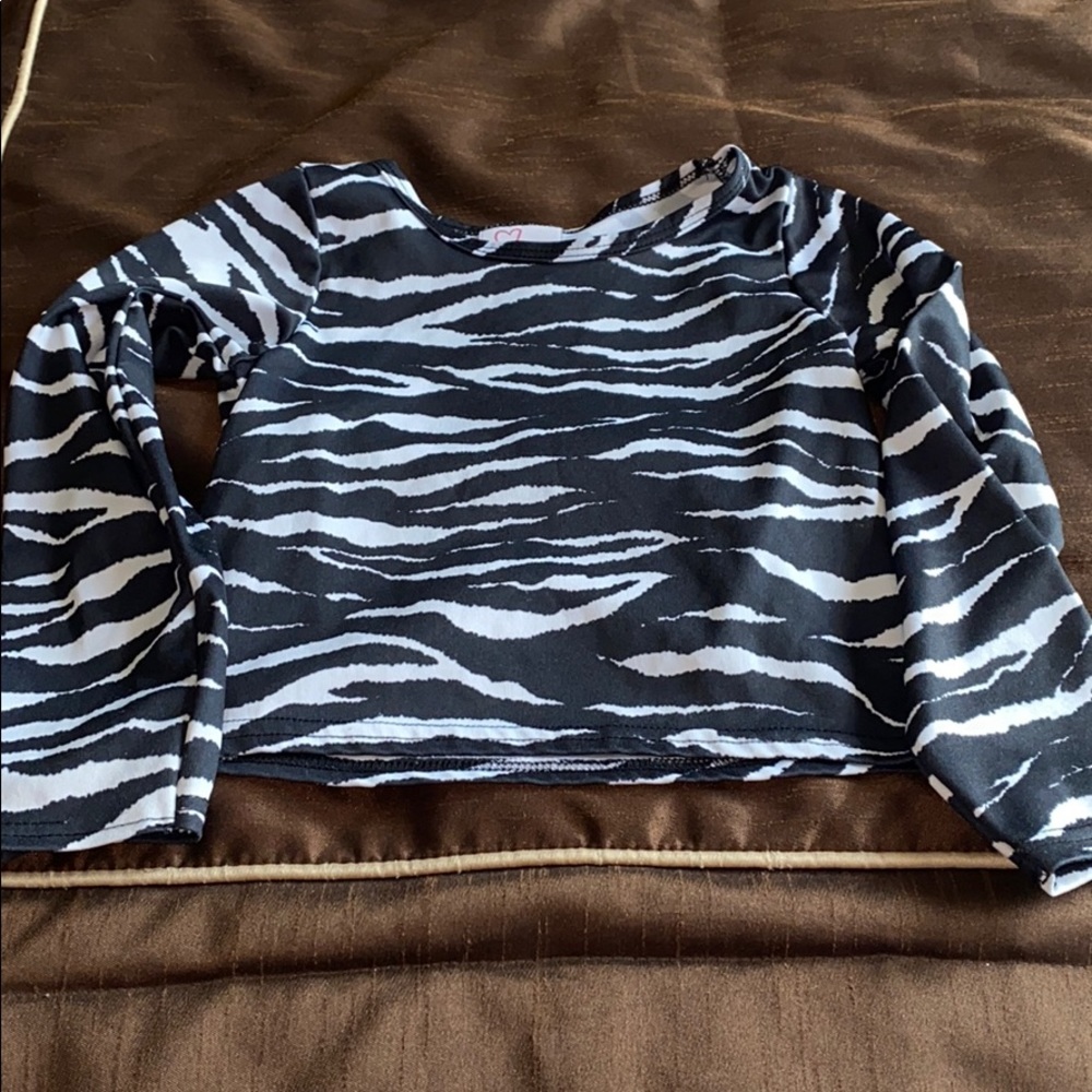 Girls top 🔥3/$18🔥